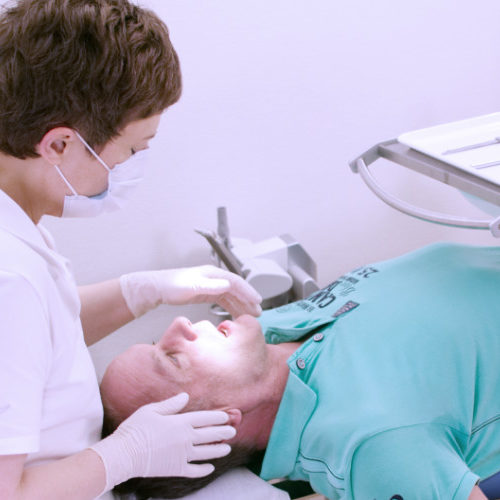 Behandlung Erwachsene Kieferorthopädie Dr. Grupp